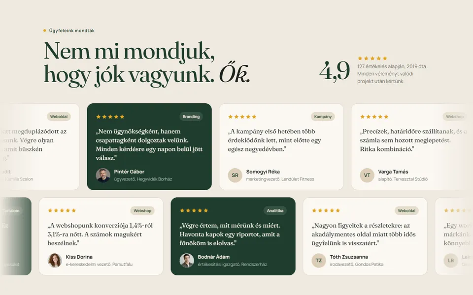 Vélemények – kétirányú marquee – előnézet